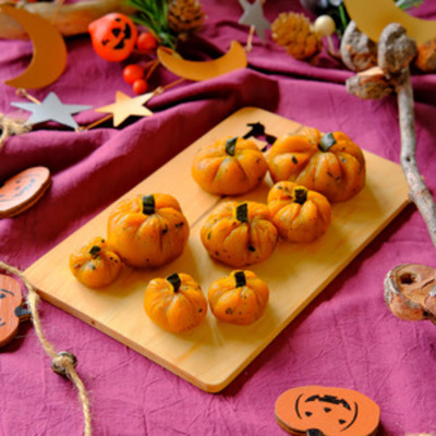 かぼちゃの形のかぼちゃ餅