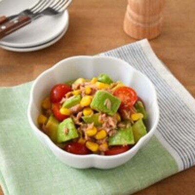 アボカド×いなばライトツナ！　無限アボカドツナトマト