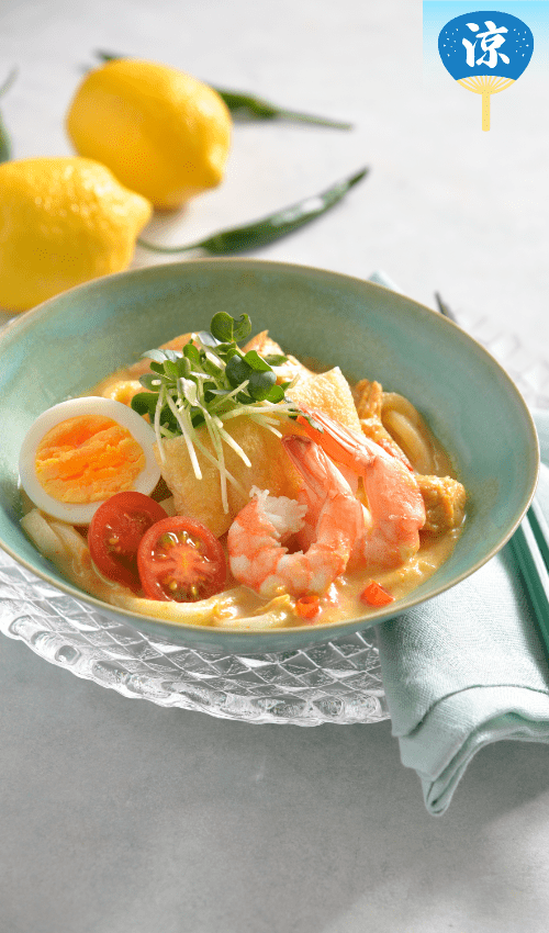 ココナッツミルクチキンカレーで作る冷たいラクサ風ヌードル